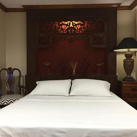 Mch Suites At Robinson'S Place Residences Manila Eksteriør bilde